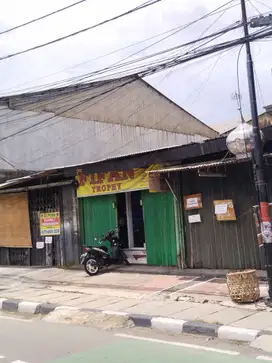 Dijual Ruko diKawasan LetJen. Suprapto - Jakarta Pusat
