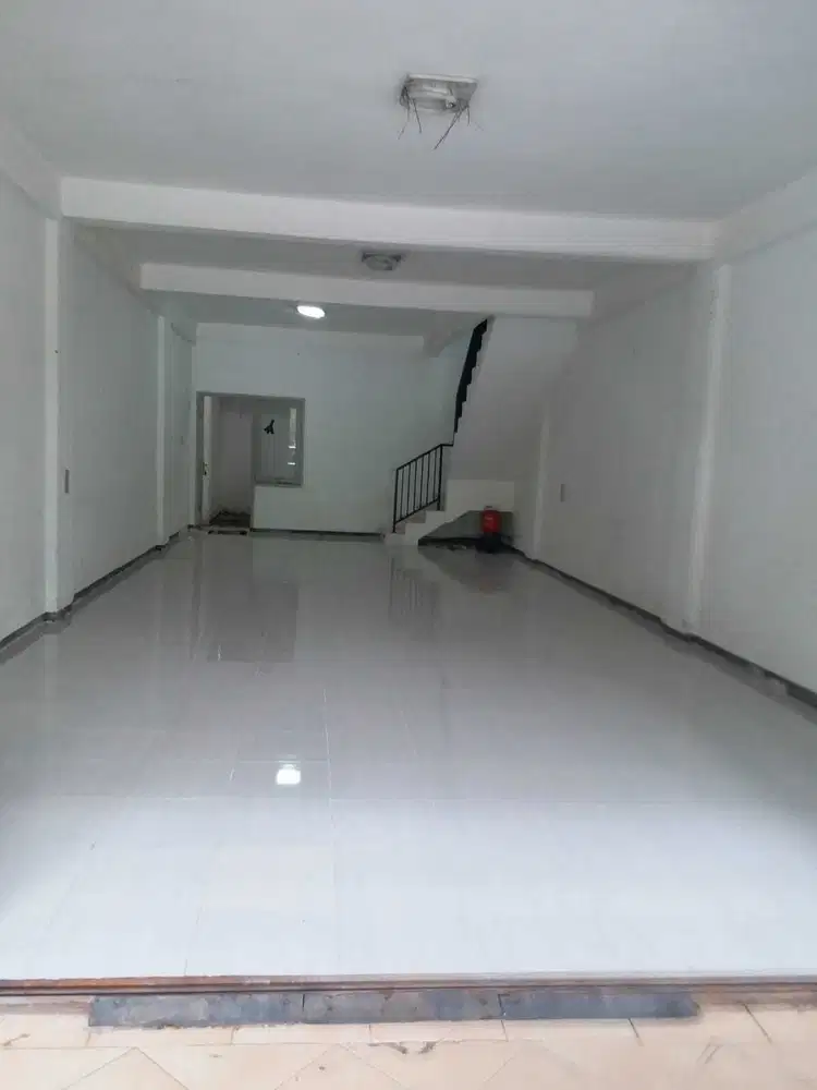 SEWA Ruko 3 Lantai Siap Huni Kendalsari Nirwana Surabaya