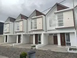 Rumah Murah 2 lantai Cibiru tempat strategis akses pusat kota Bandung