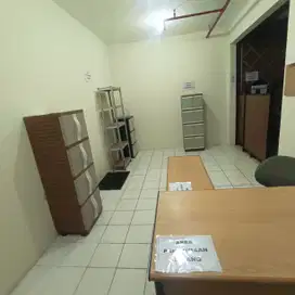 2 Kios Gandeng Di Mediterania Gajah Mada Semi Furnished