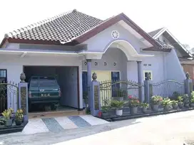 Rumah Plus Perabot di Asrikaton Pakis Malang