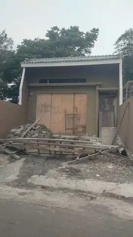 Rumah Toko Gudang Poros Lembah Tumpang Malang