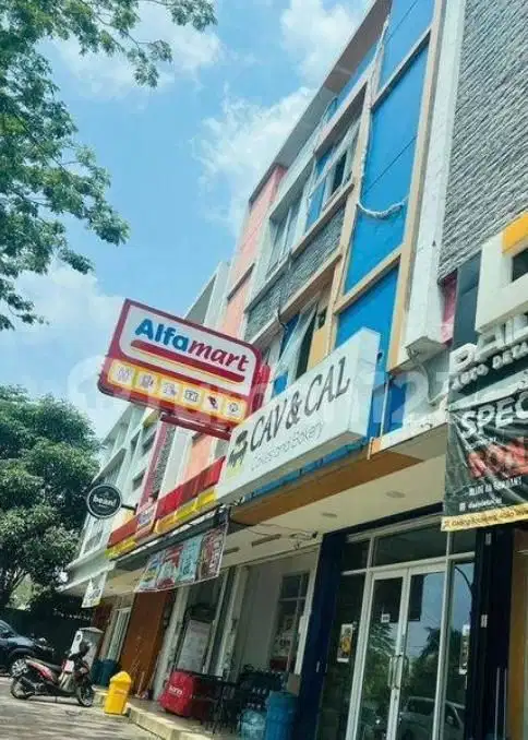 Disewakan Ruko Strategis 3 Lantai Siap Huni Riviera Gading Serpong