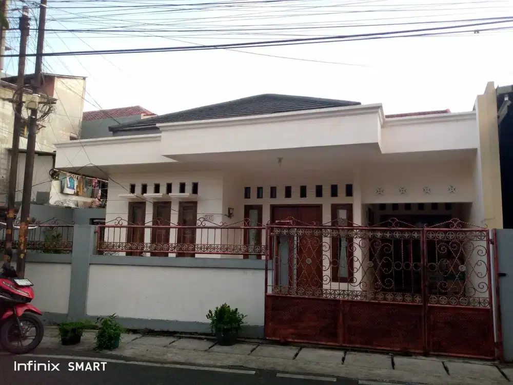 Rumah di Menteng Jakpus Matraman Murah dikelasnya