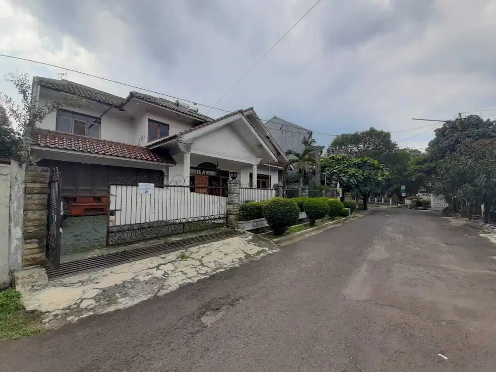 Murah ! Akses Leluasa Di Sukaluyu Rumah 2 Lantai Semi Furnished