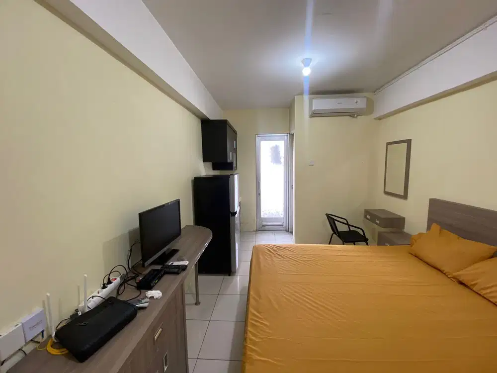 studio full furnish, lantai sedang