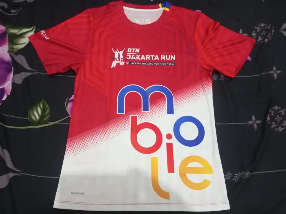 Kaos jersey running