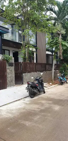 Rumah Dalam Komplek Megapolitan Cinere Mumer