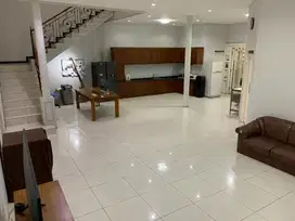 Kondisi Terawat, Rumah Strategis Di Tengah Kota Kurdi Barat, Bandung