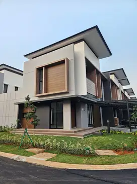 MULLBERY SUMARECON BEKASI RUMAH MENAWAN HOEK 2 LT SIAP AJB  322