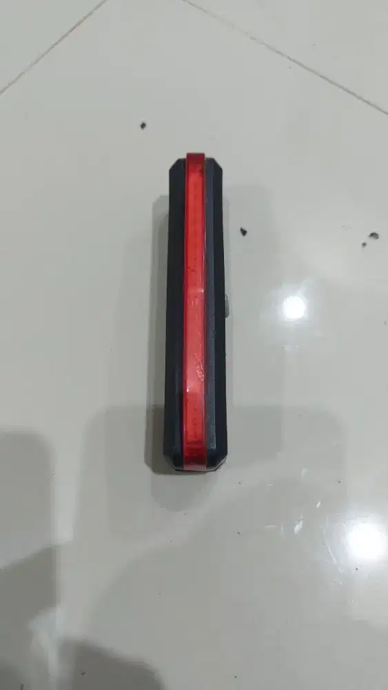 Lampu belakang sepeda
