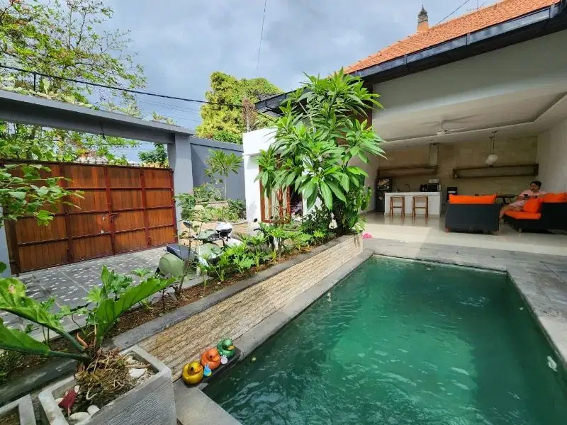 Dijual Villa minimalis di Kerobokan, 3 kamar tidur