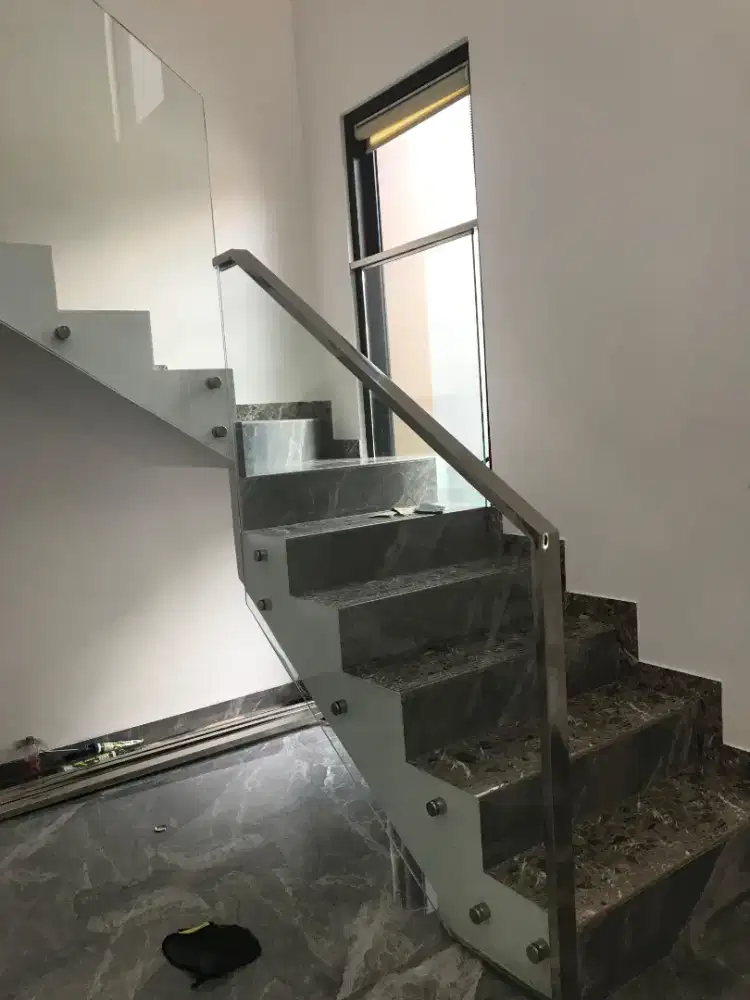 terima pemasangan balkon dan realing Stainles
