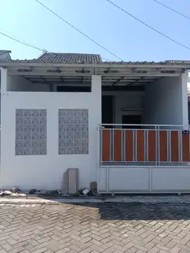 Disewakan rumah 2 kamar dekat polek dan unej