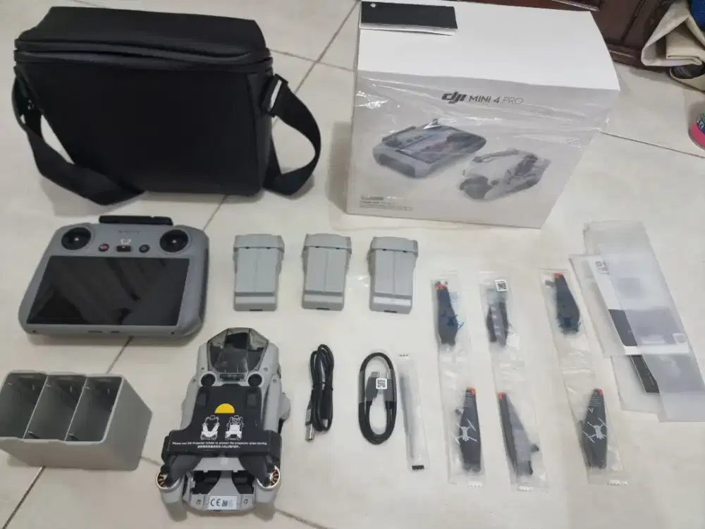 dijual dji Mini 4 Pro fly more combo