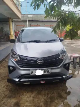 Daihatsu Sigra 1.2 R Deluxe