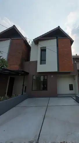 Rumah strategis exclusive di cibinong bogor dekat