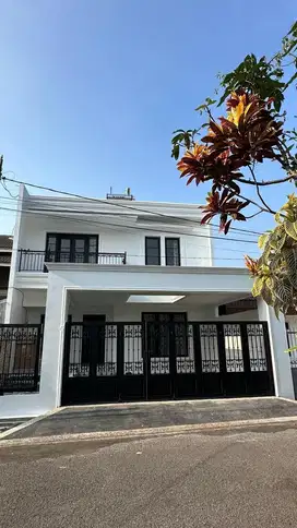 Rumah Baru Lux minimalis modern di Turangga Belakang Horison