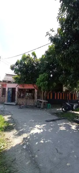 Dijual Rumah Tinggal Lengkap Dgn Kost2 an dan Toko (LN)
