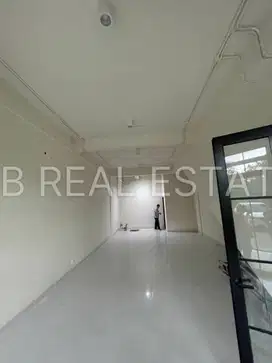 Disewakan Rumah & Bangunan Luas Strategis di Sayap TB Simatupang