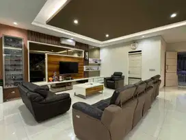 For Sale Luxury House Berlokasi Di kawasan Kota baru Parahyangan, BDG