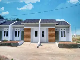 Dijual rumah masakini