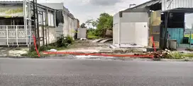 Disewakan Tanah 500m Bekas Cucian Mobil Jln Raya Purwo Selatan Ringin