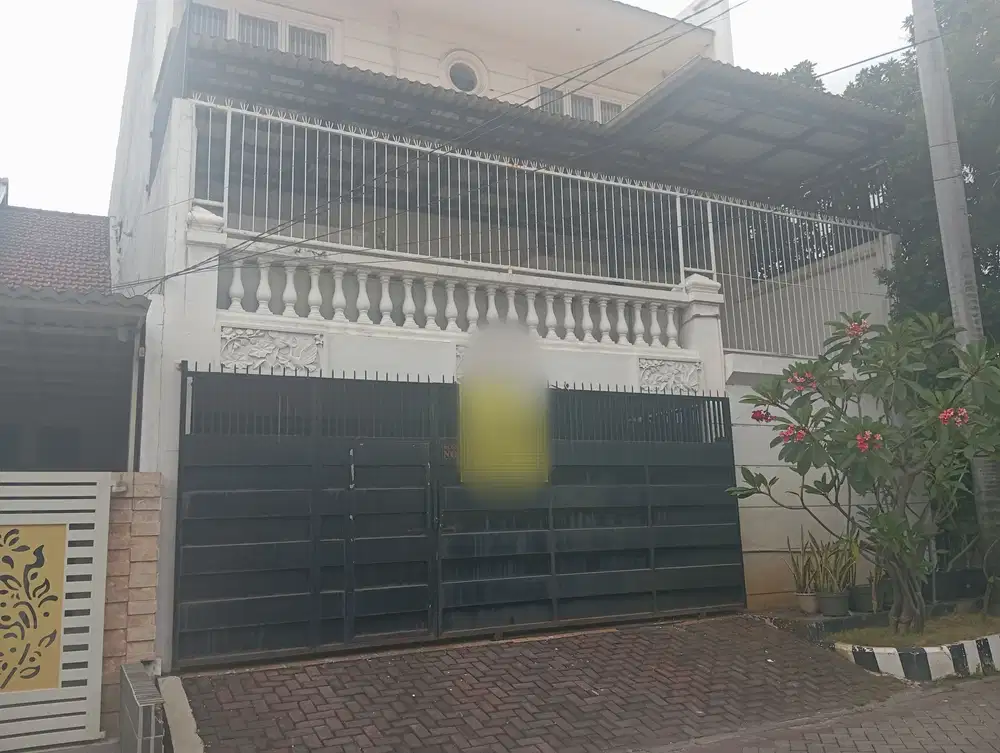 Disewakan Rumah 3 Lantai Jemursari Timur Siap Huni