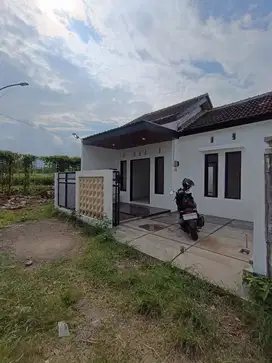 Rumah baru estetik perumahan PJ1