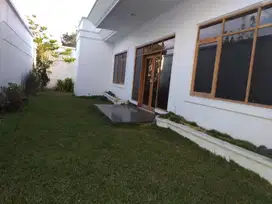 Dijual Villa Cantik Serba Terawat Dikawasan Sejuk Graha Puspa, Bandung