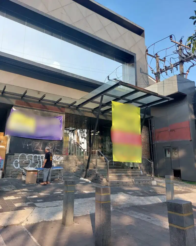 Dijual Gedung Di Kemang 3 Lantai
