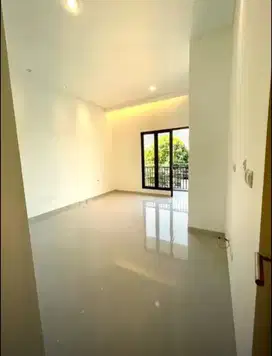 Rumah Mampang Strategis