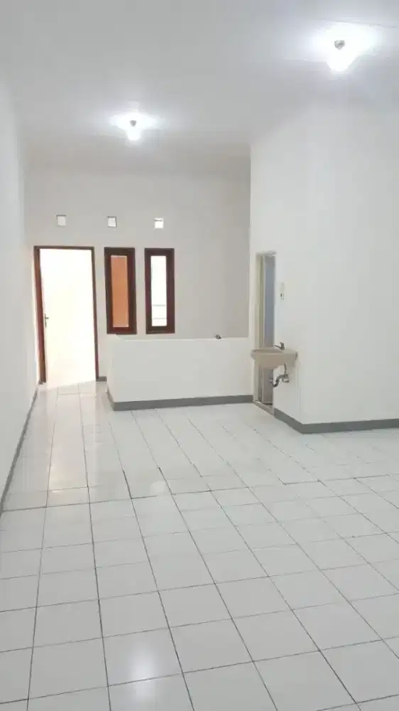 Dijual Ruko 2 Lantai Taman Holis Indah 2 dekat BPK