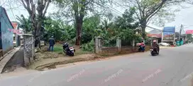 Tanah luas 700 m2 di pinggir jalan