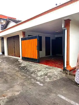 Rumah luas 267 m2 di area solo baru  harga murah meriah