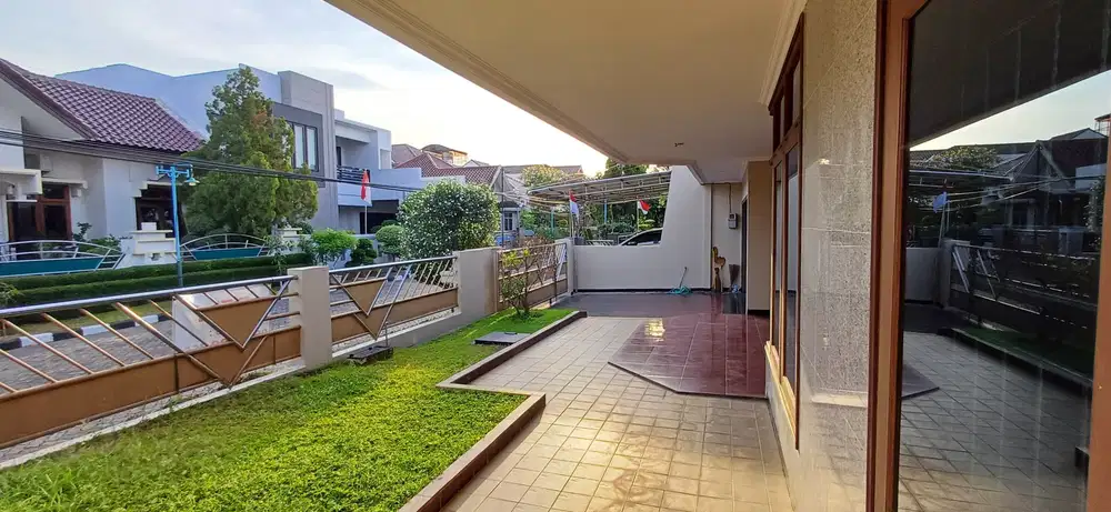Rumah Besar Semi Furnise Dekat AKPOL Di Permata Semeru Siap Pakai