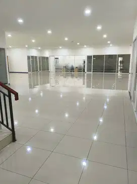 Dijual Gudang Bagus Cocok Untuk Investor di Kawasan De Primatera