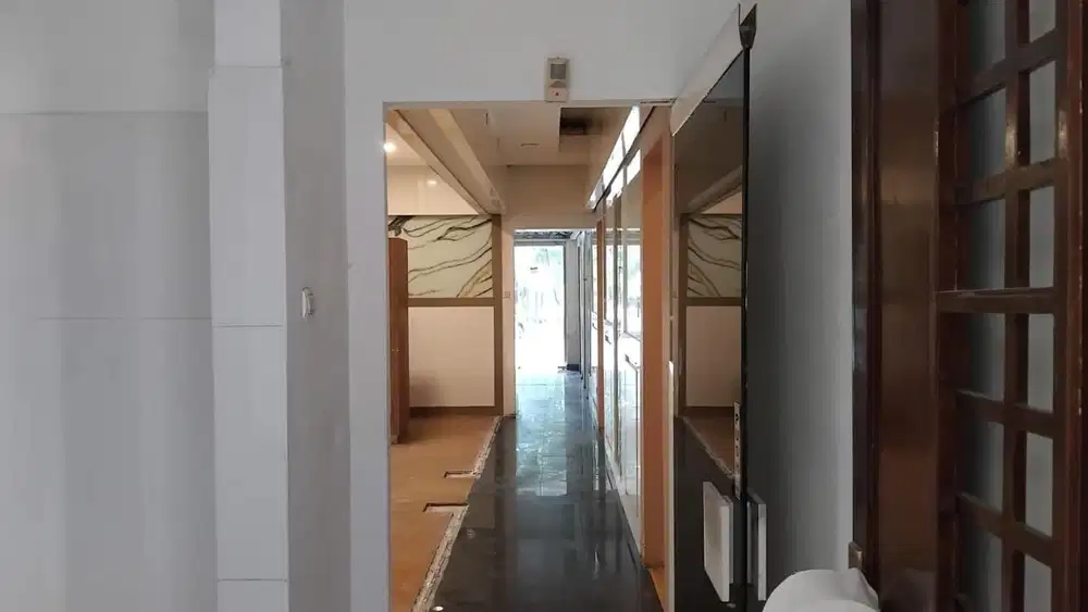DISEWAKAN RUANG USAHA JL ACEH BANDUNG      NE