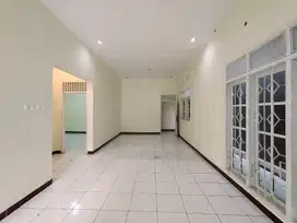 Rumah Siap Pakai di Gandaria Selatan cocok untuk kantor