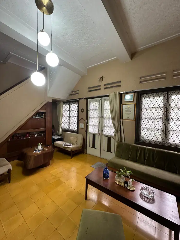 DIJUAL RUMAH HERITAGE cagar budaya; sayap pasirkaliki, bandung  ^JY-LN