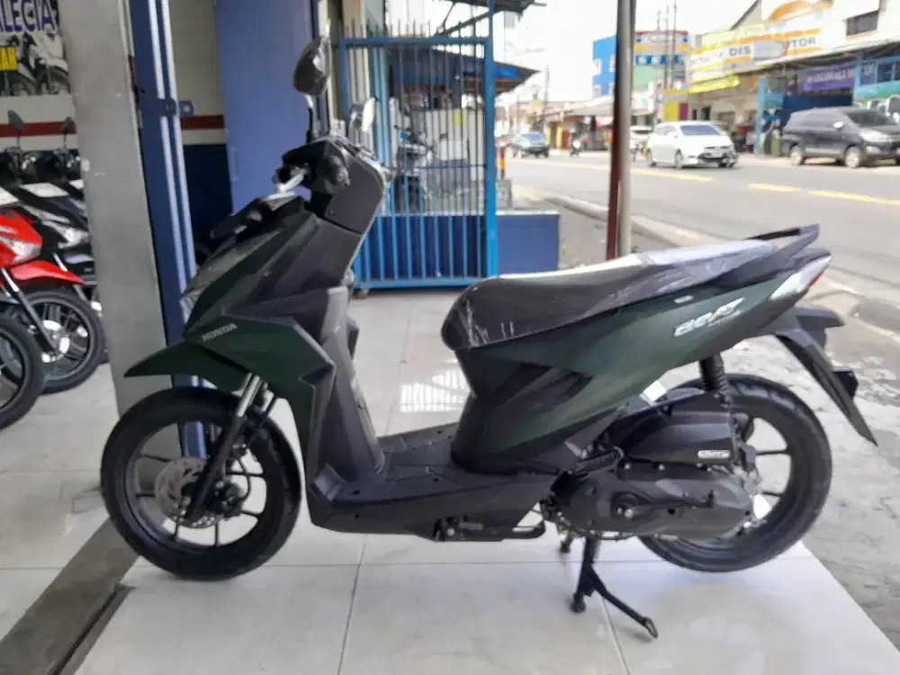 READY STOCK BEAT DELUXE CBS ISS 2023