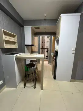 Disewakan Langka Type 1 Kamar Luas 39 m² Sudirman Suites View Kolam