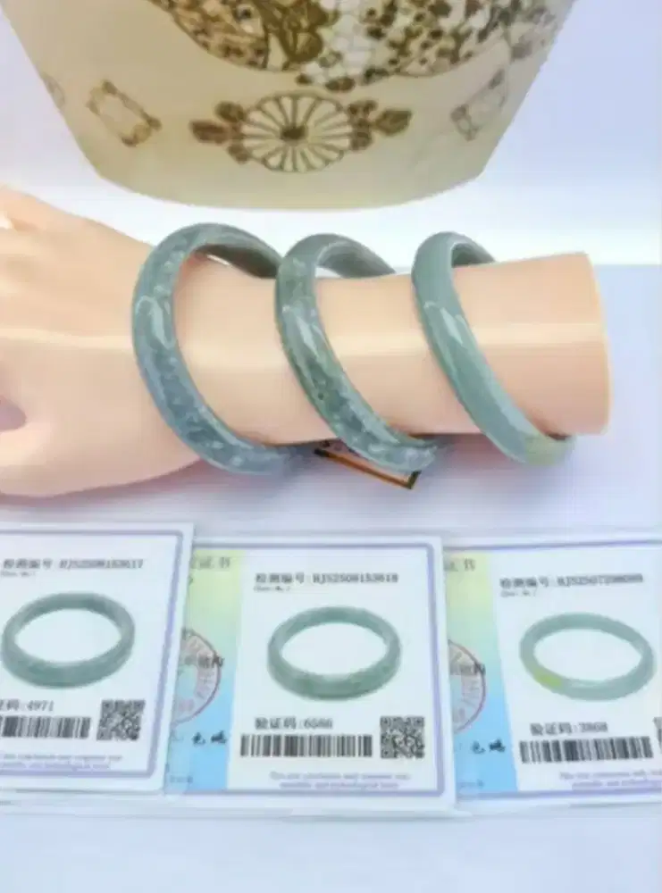 Gelang Giok Bangle abu-abu size 55,6 55,5 56,4