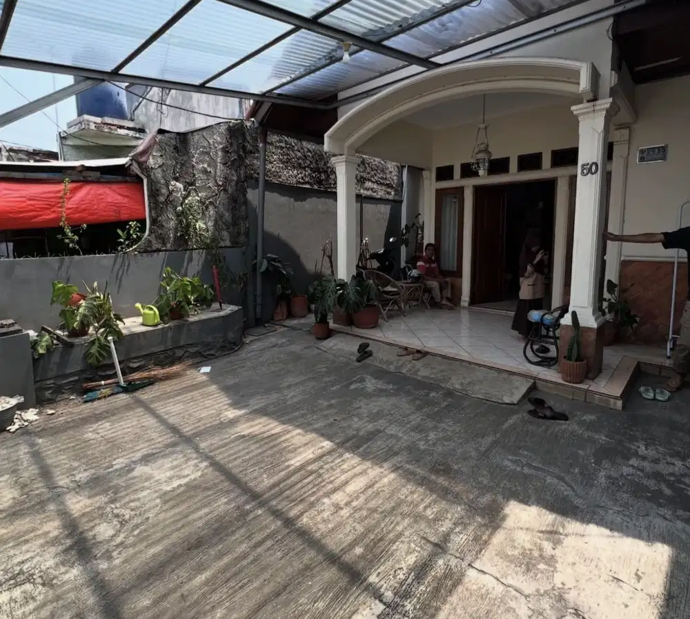 Dijual rumah petukangan utara jakarta selatan jln masjid darul fallah