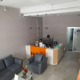 Office Space di Ideazone Building Full Furnish Unit Bagus dan Strategi