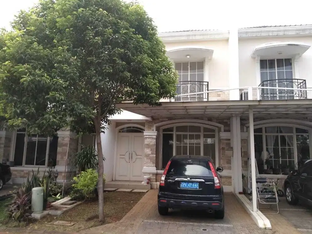 Rumah 2 Lantai Disewakan di Green Lake City , Cipondoh Tangerang