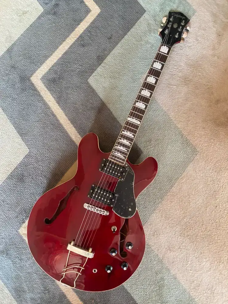 Gitar epiphone custom semi hollow body