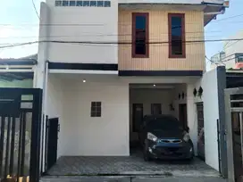 Disewakan Rumah 2 Lantai 3 Kamar Tidur Strategis, Jagakarsa