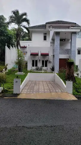 Dijual rumah gaya santorini sentul bogor