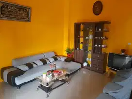 RUMAH DI DEPOK DEKET JEMBATAN SERONG